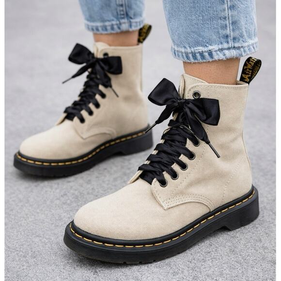 Dr. Martens 1460 Canvas 8 Eye Boots Ribbon Laces Beige Size 7 - Picture 2 of 10